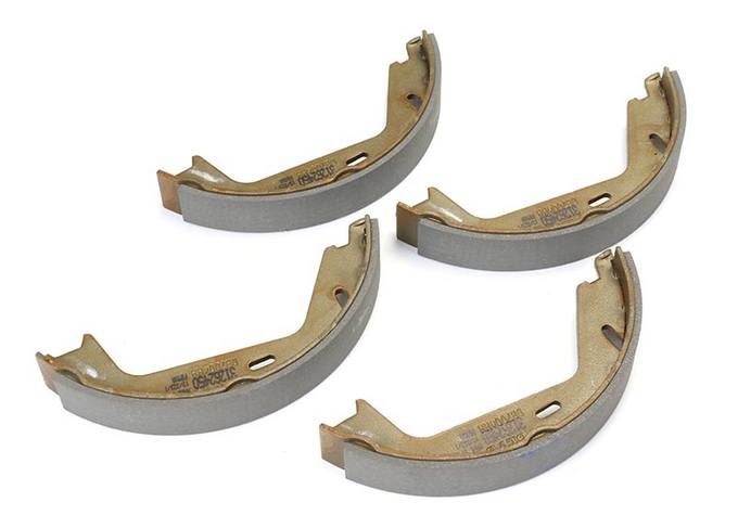 Volvo Parking Brake Shoe Set 31262869